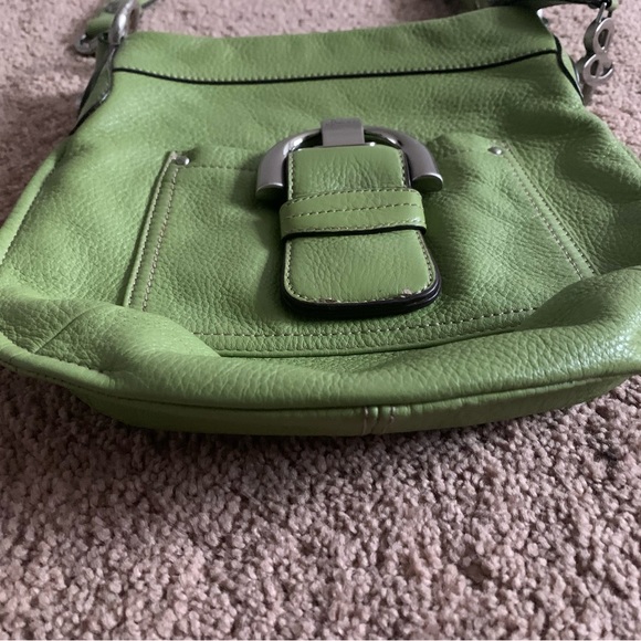 B. Makowsky Green Leather Crossbody Bag - Picture 6 of 16